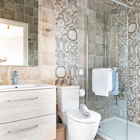 Apartman Blue Window