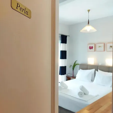 Blue Window アパート *